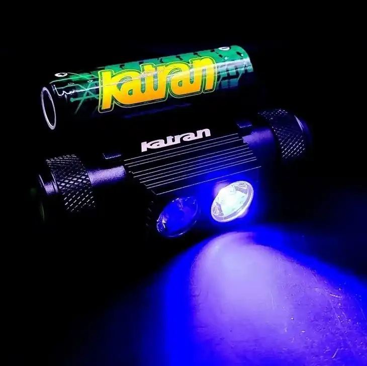 Novinka Katran Čelová dobíjecí svítilna Headlamp W/B 460 PRO modrá a bílá LED + box zdarma NEW