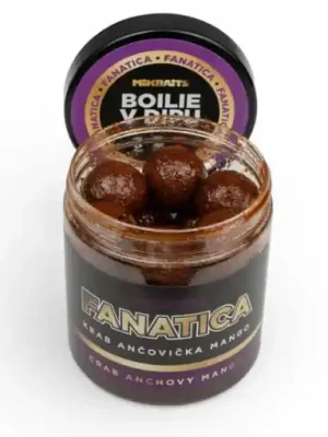 Vysoce Kvalitní Mikbaits Hunter Boilie v dipu Jahoda 24mm 250ml